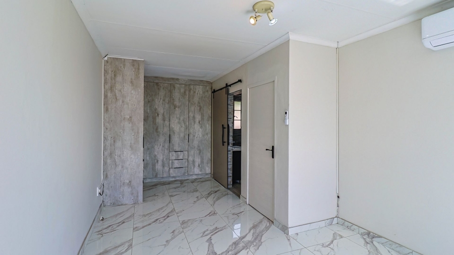 To Let 3 Bedroom Property for Rent in Cashan North West